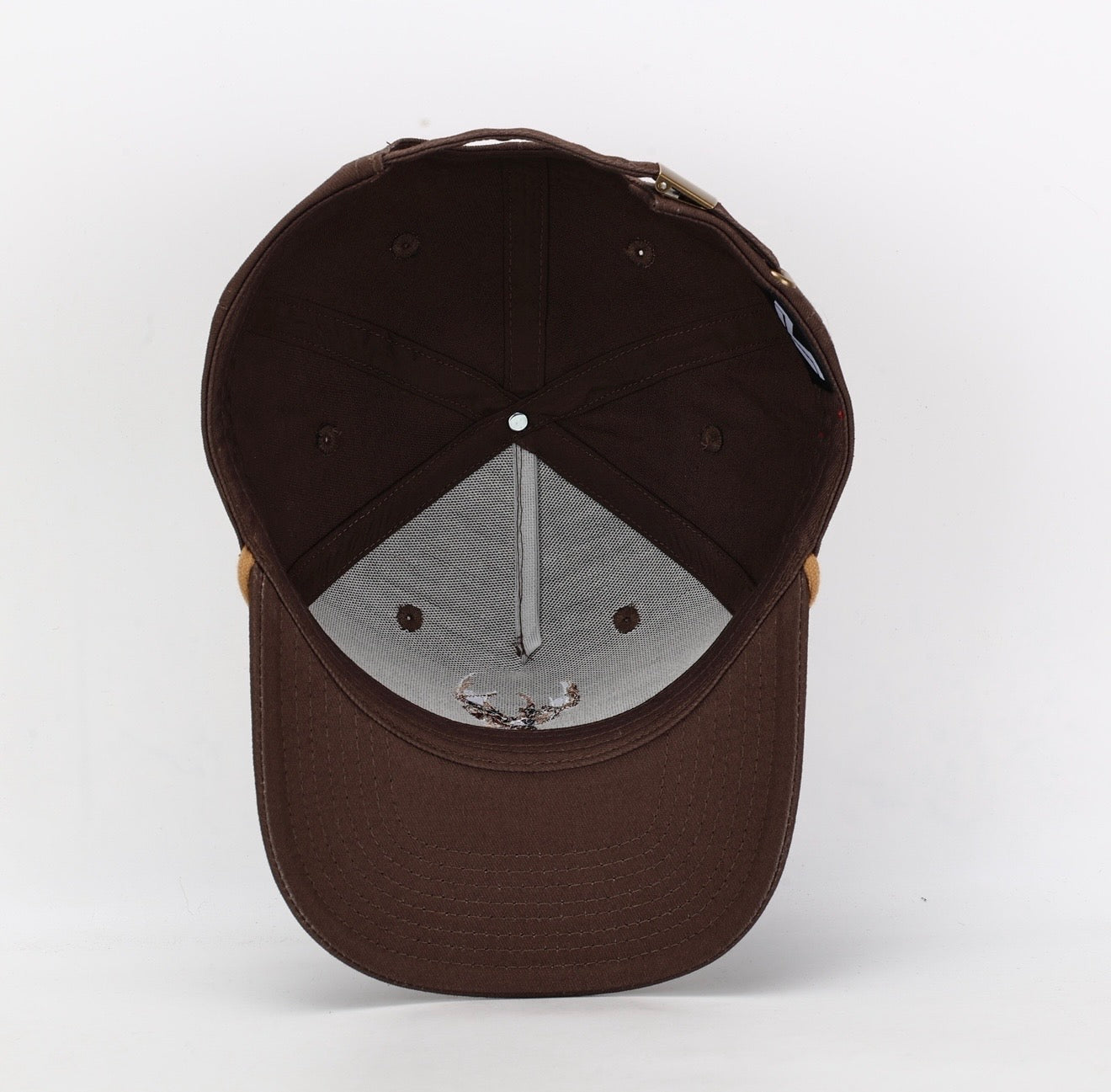 The Trophy (Brown)